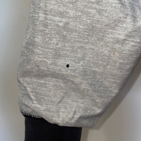 Victoria’s Secret Windbreaker Jacket - Picture 5 of 6